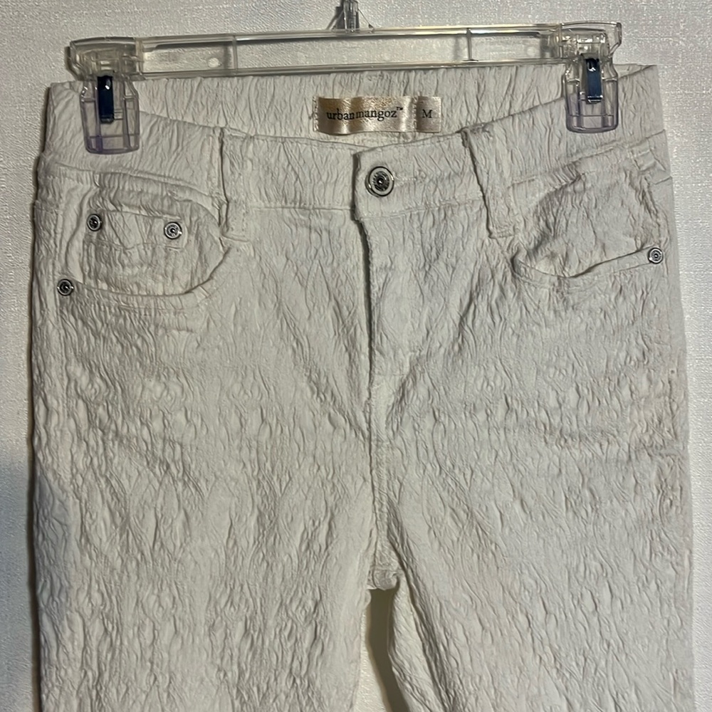 Urban Mangoz Capri pants